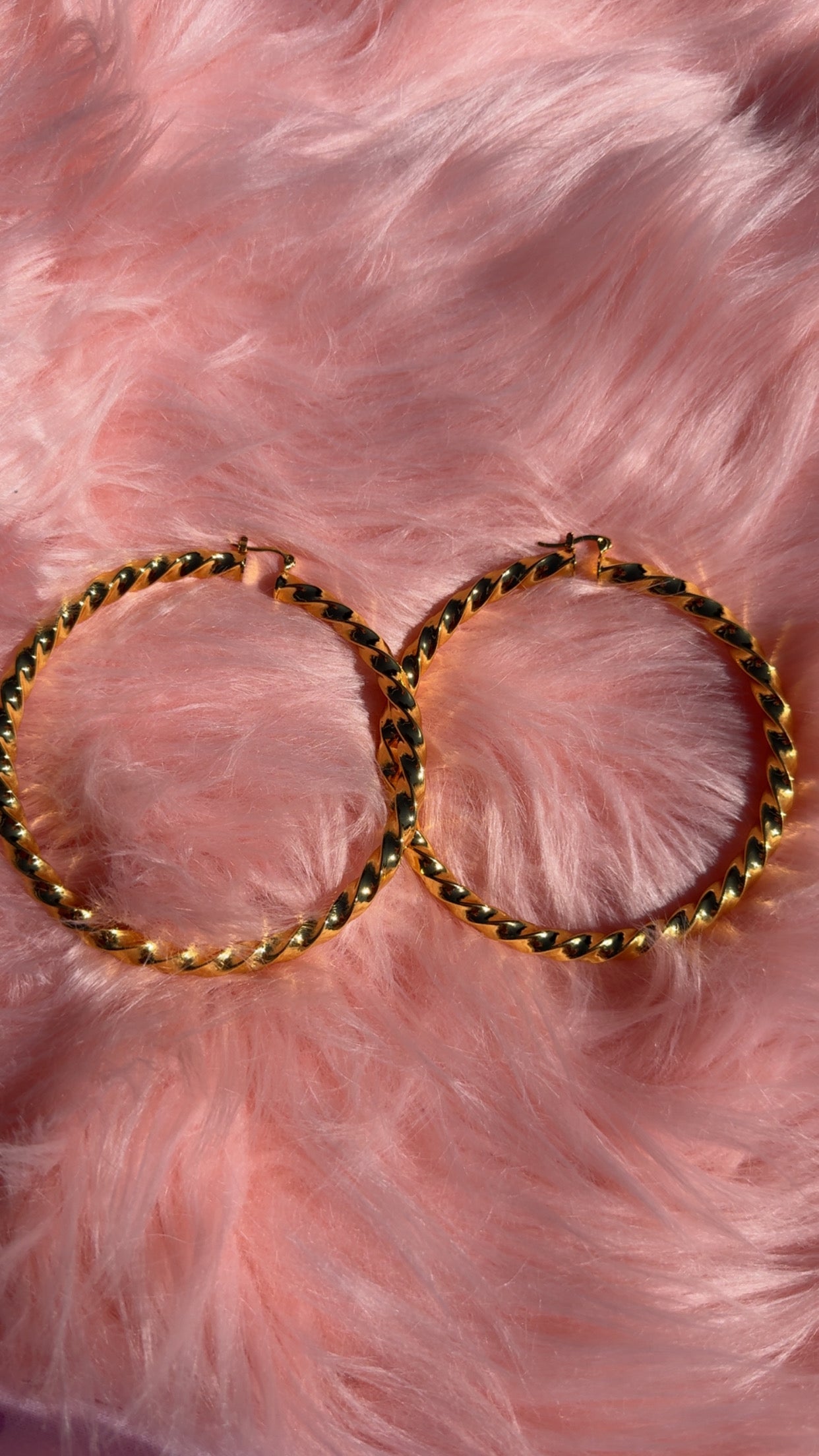 Twist Hoops