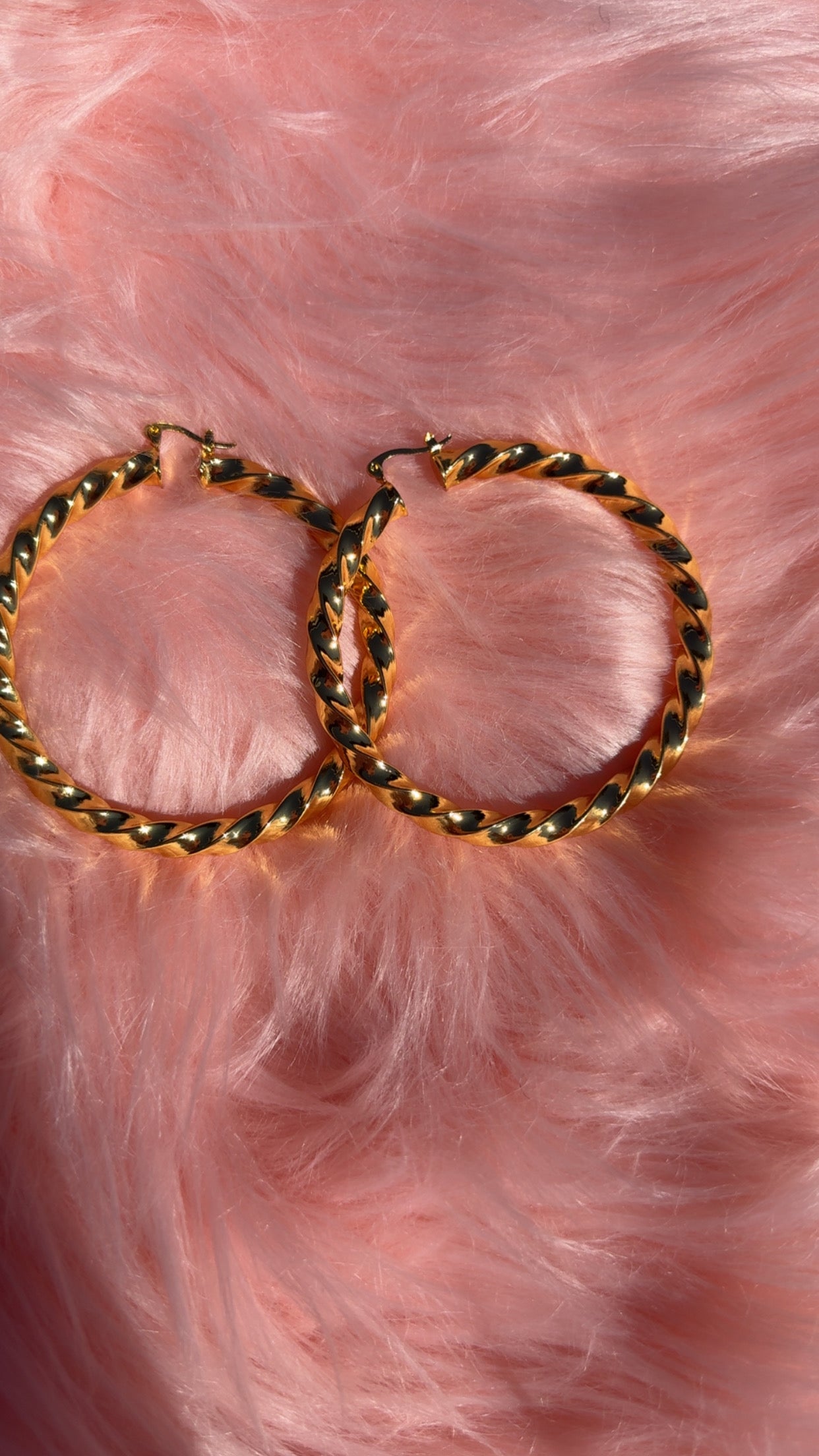 Twist Hoops