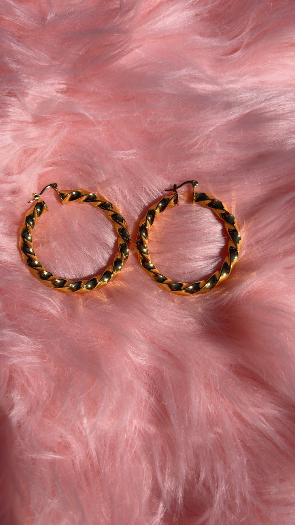 Twist Hoops